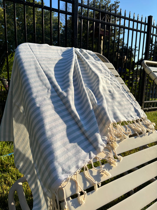 Blue&White Strip Beach Towel | Organic Beach Towel – Unfoldie